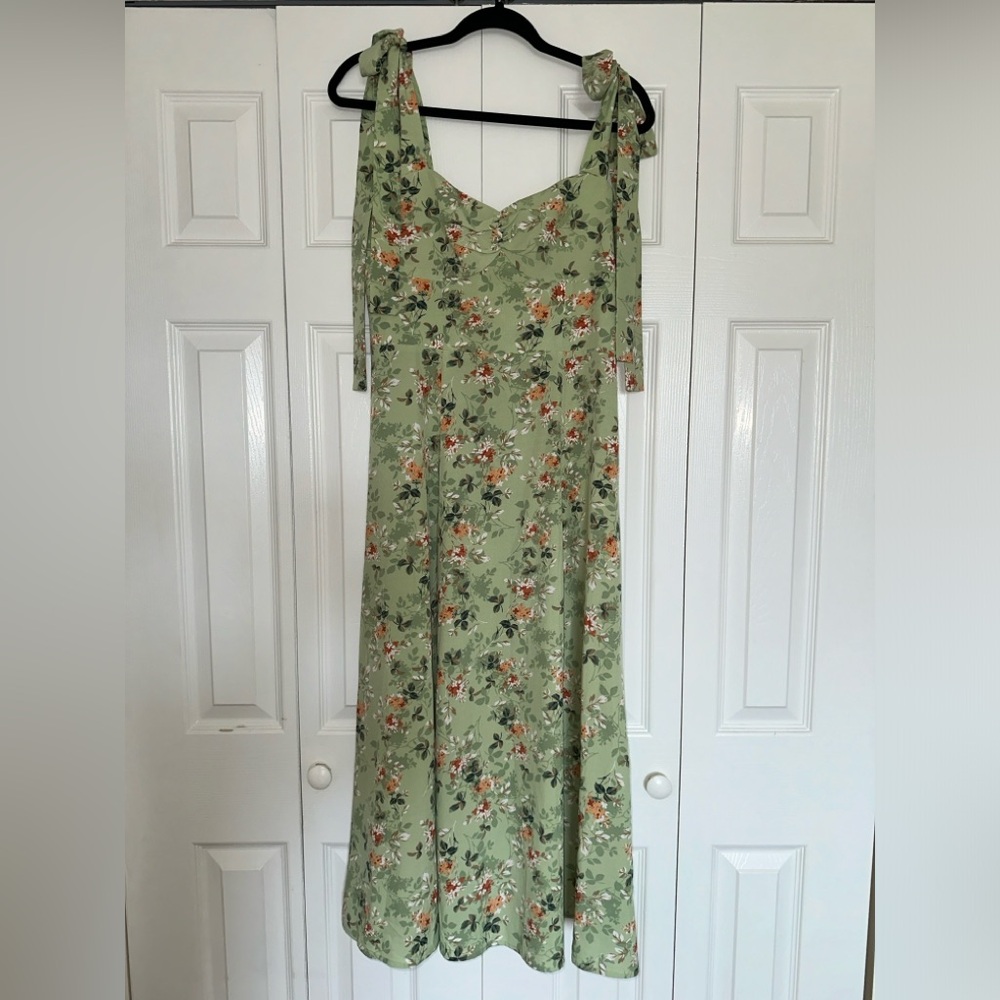 Green floral midi dress
